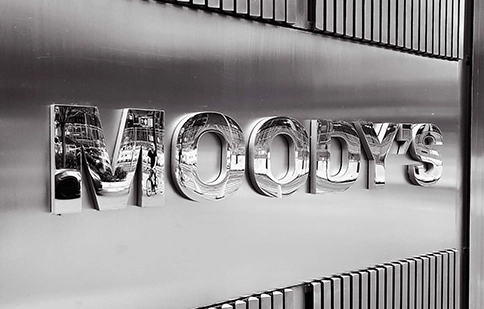 Moodys_Customer_side_banner1